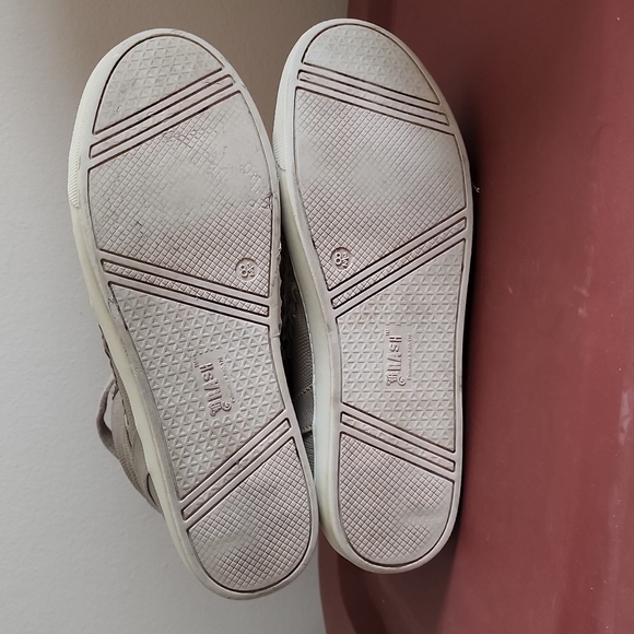 Women's sneakers - Picture 7 of 9